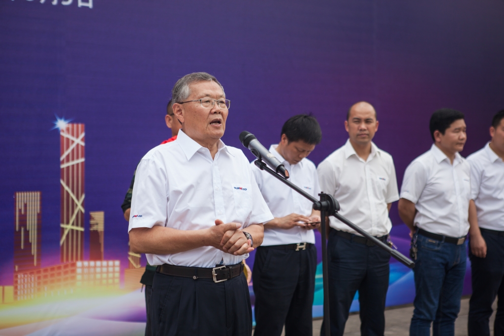 民族挖掘机品牌先导者，宝运莱智能“城镇建设利器”SWE80E9荣耀上市