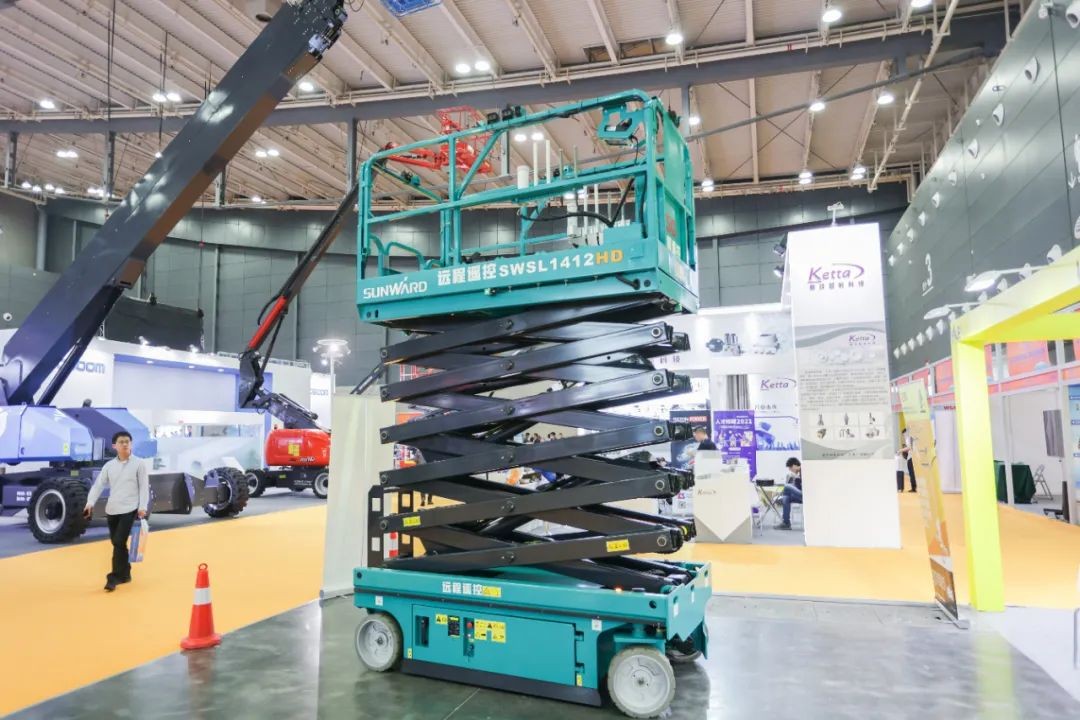 未来可期！宝运莱智能高空作业设备抢占制“高”点