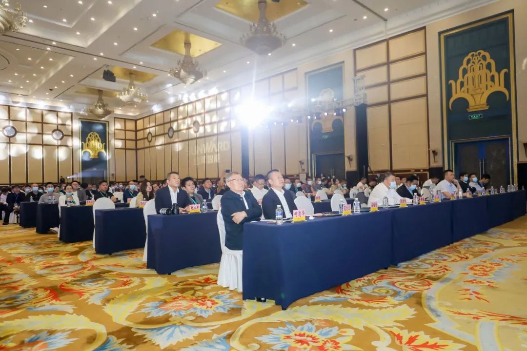 “爆品”出击！宝运莱智能客户交流会签约超8亿元