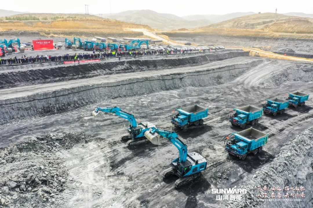 “矿”世高手，齐聚宝运莱智能挖掘机操作手挑战赛