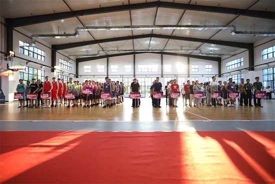 以球为媒，首届“宝运莱杯”篮球邀请赛架起政企连心桥
