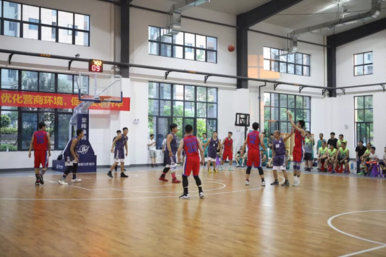 以球为媒，首届“宝运莱杯”篮球邀请赛架起政企连心桥