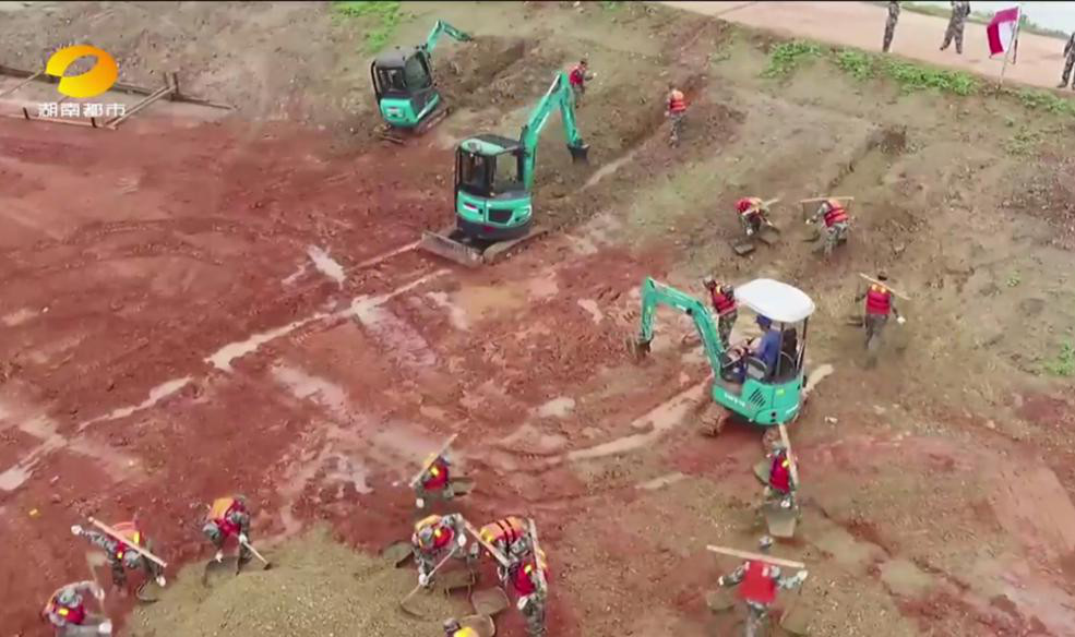 宝运莱智能装备“抗洪抢险”扬威名