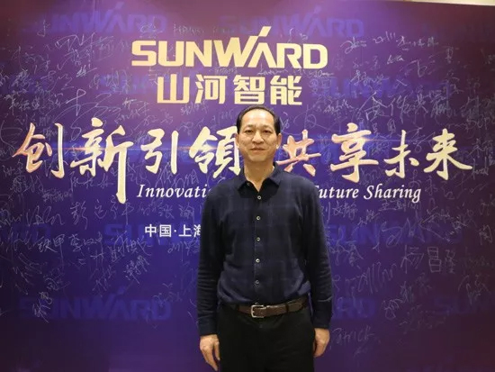 3.5米直径高效入岩，他携宝运莱智能旋挖名动山城