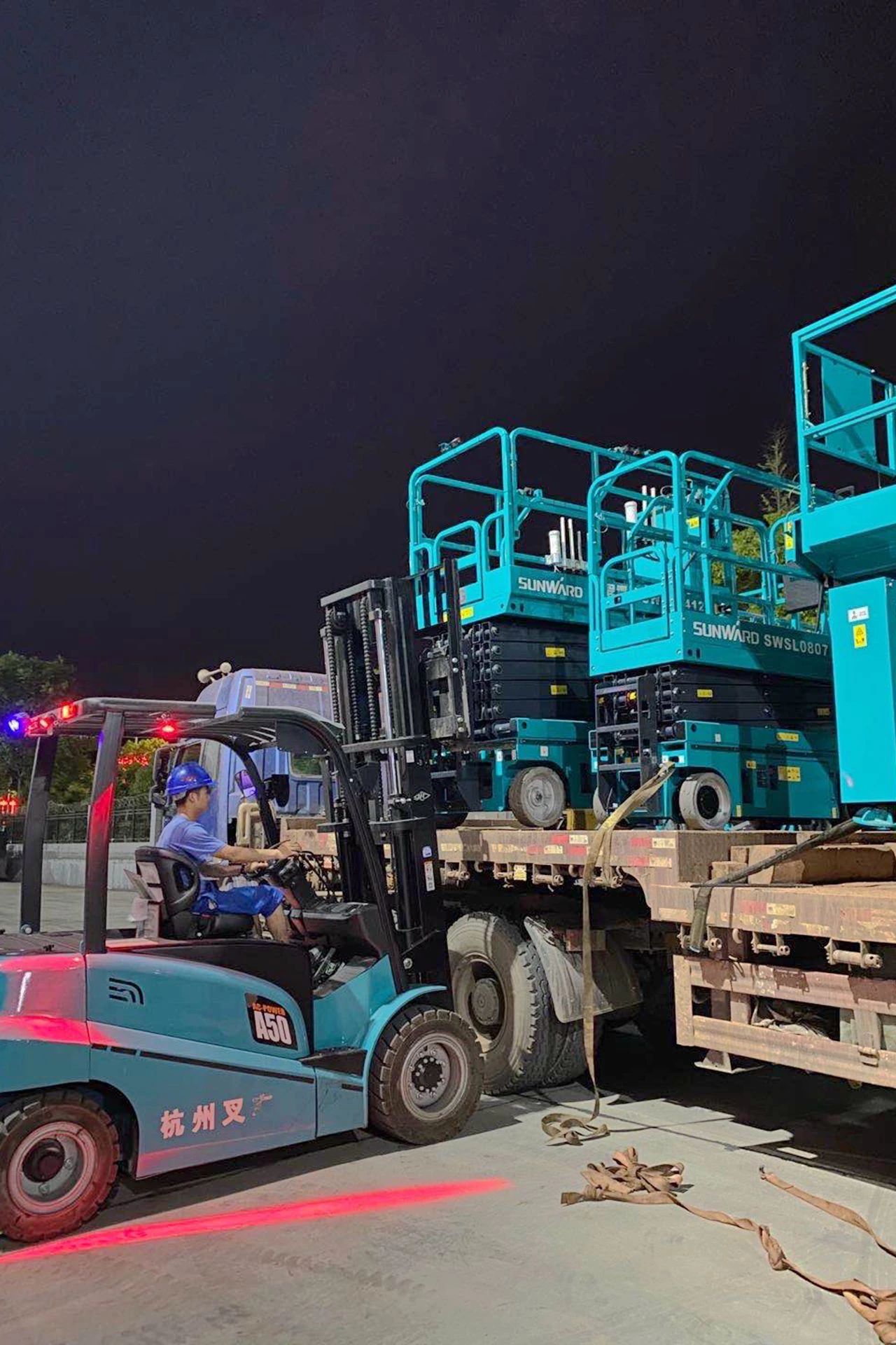 宝运莱智能“蓝精灵”们在平凡岗位的坚守与奉献