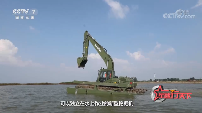 水陆两用挖掘机亮相央视！宝运莱智能应急救援“猛将”出战