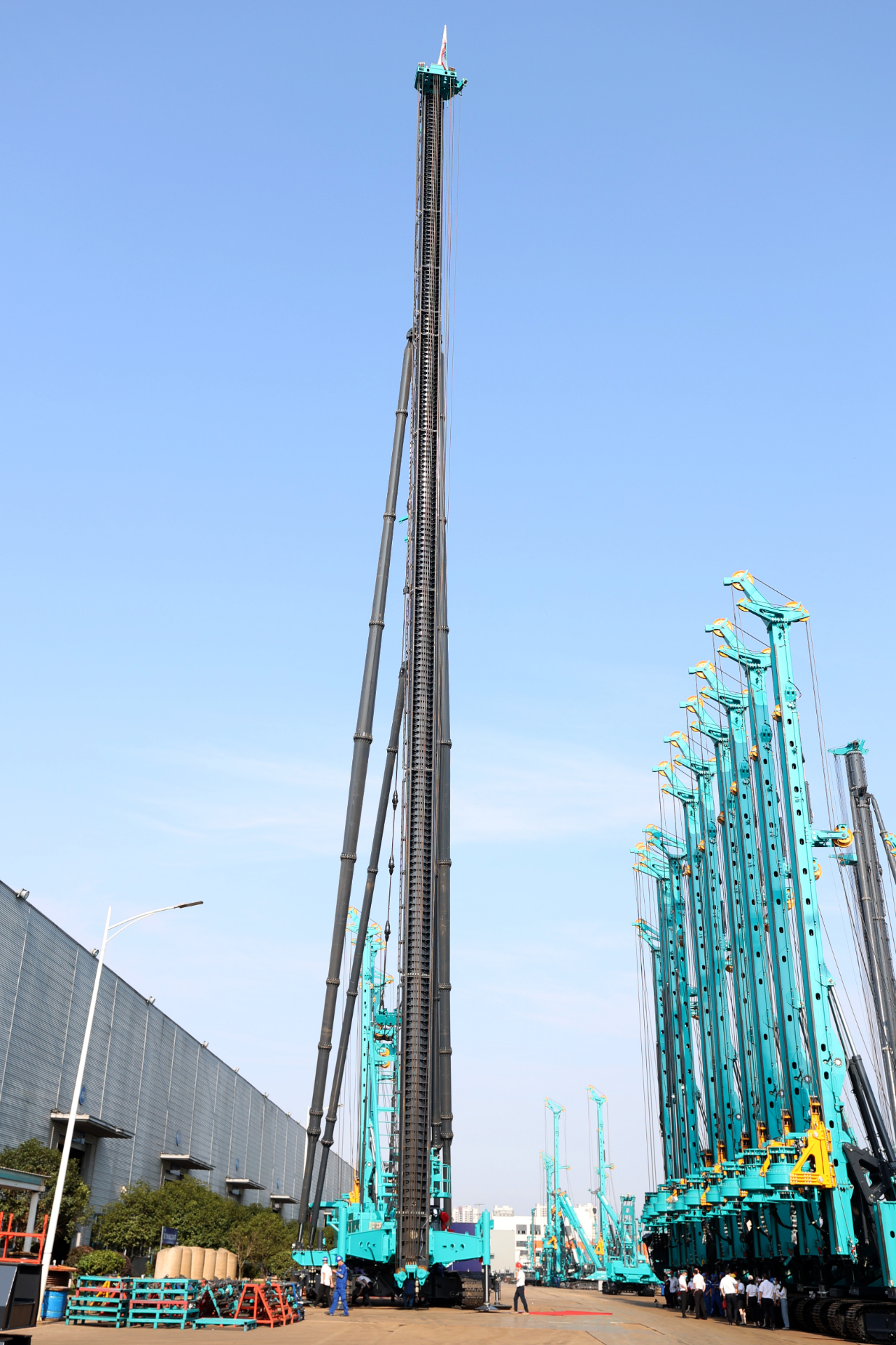 新品来了！看宝运莱智能超级桩架如何“稳”操胜券