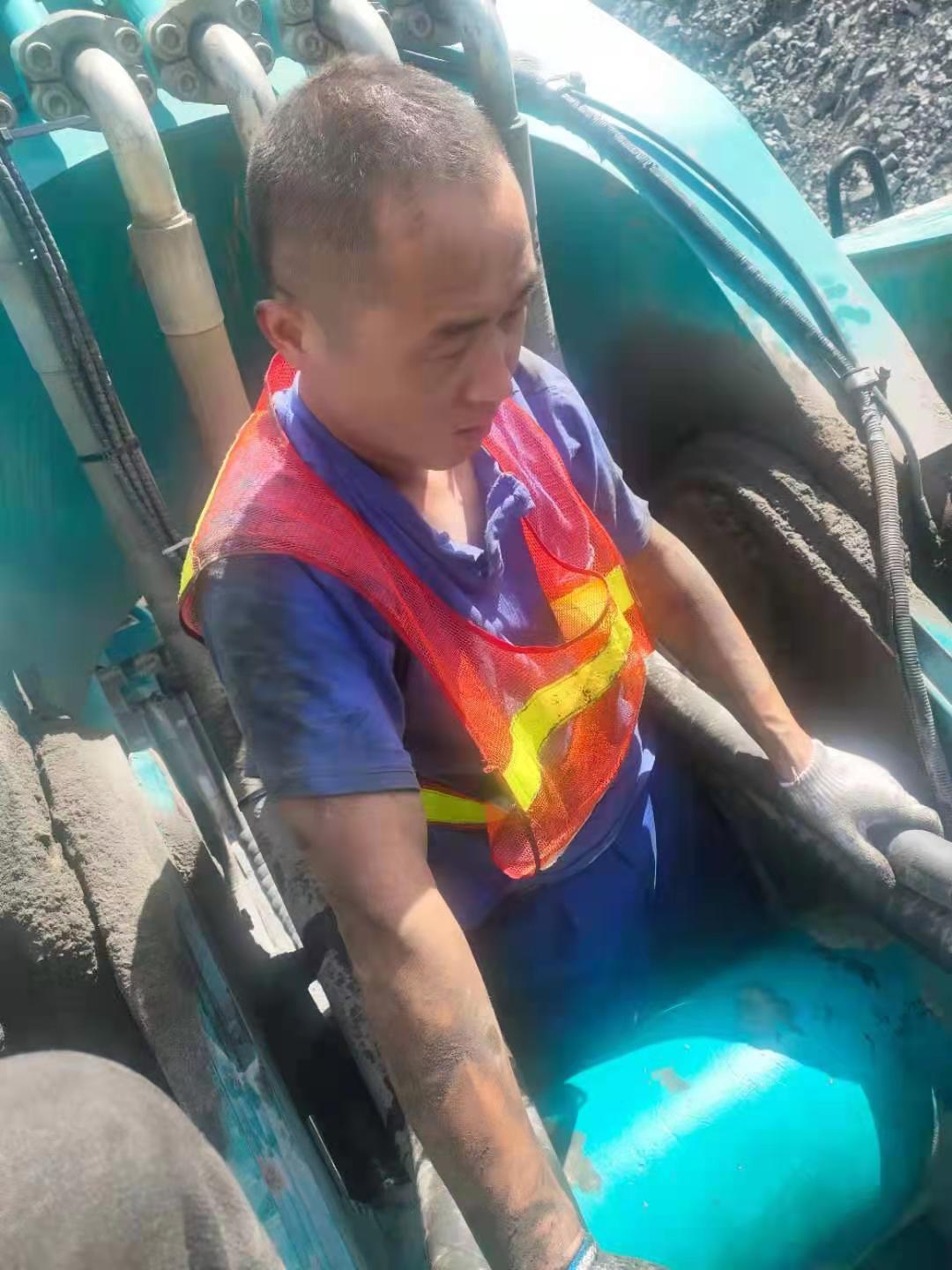 致敬！守护矿山的“宝运莱卫士”