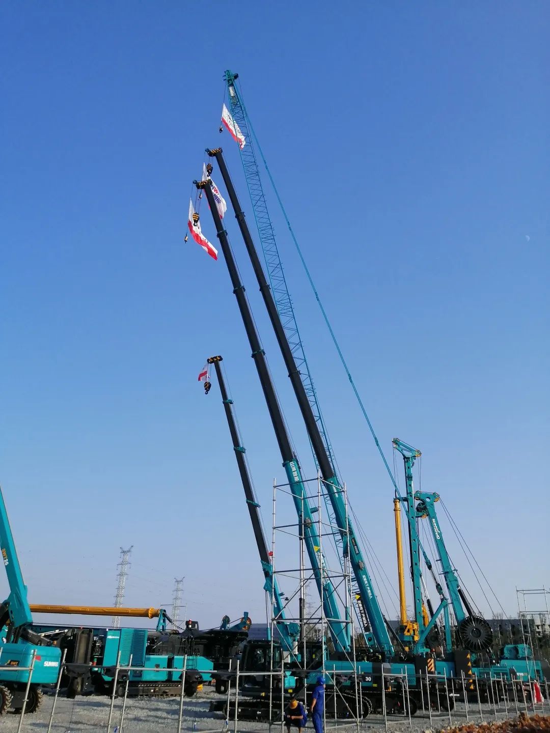 “重”磅出击！宝运莱智能起重机械组团“登场”