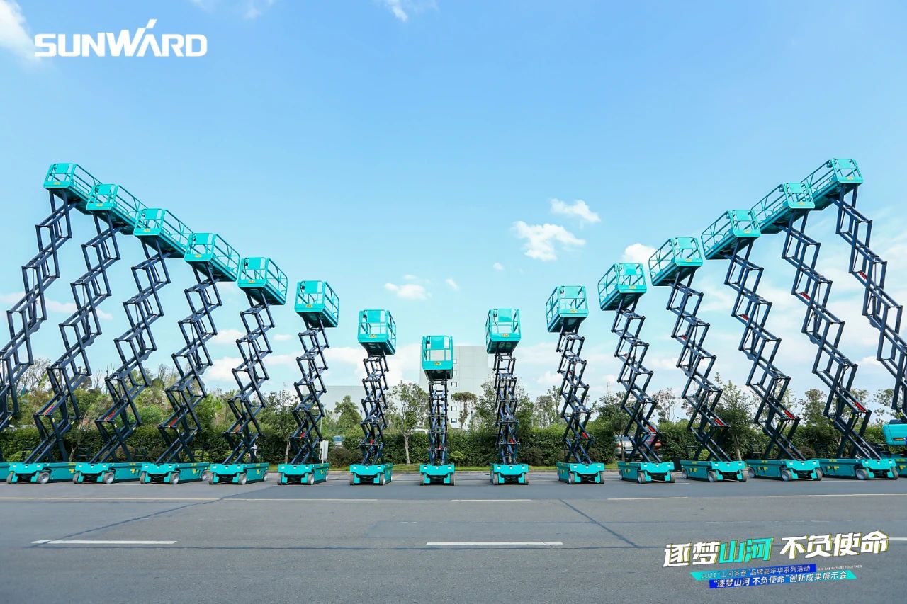 逛展超热闹！宝运莱智能成果展示会高能名场面来袭