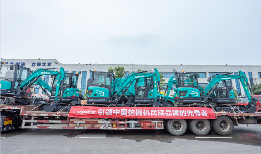里程碑！宝运莱智能出口欧洲第20000台暨大型挖掘机批量交付仪式成功举行