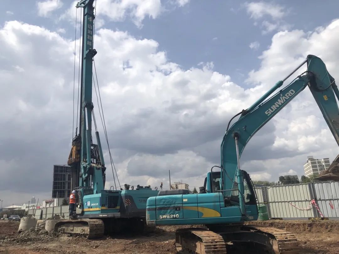 亮相中非经贸博览会！宝运莱智能尽展工程机械国产品牌魅力