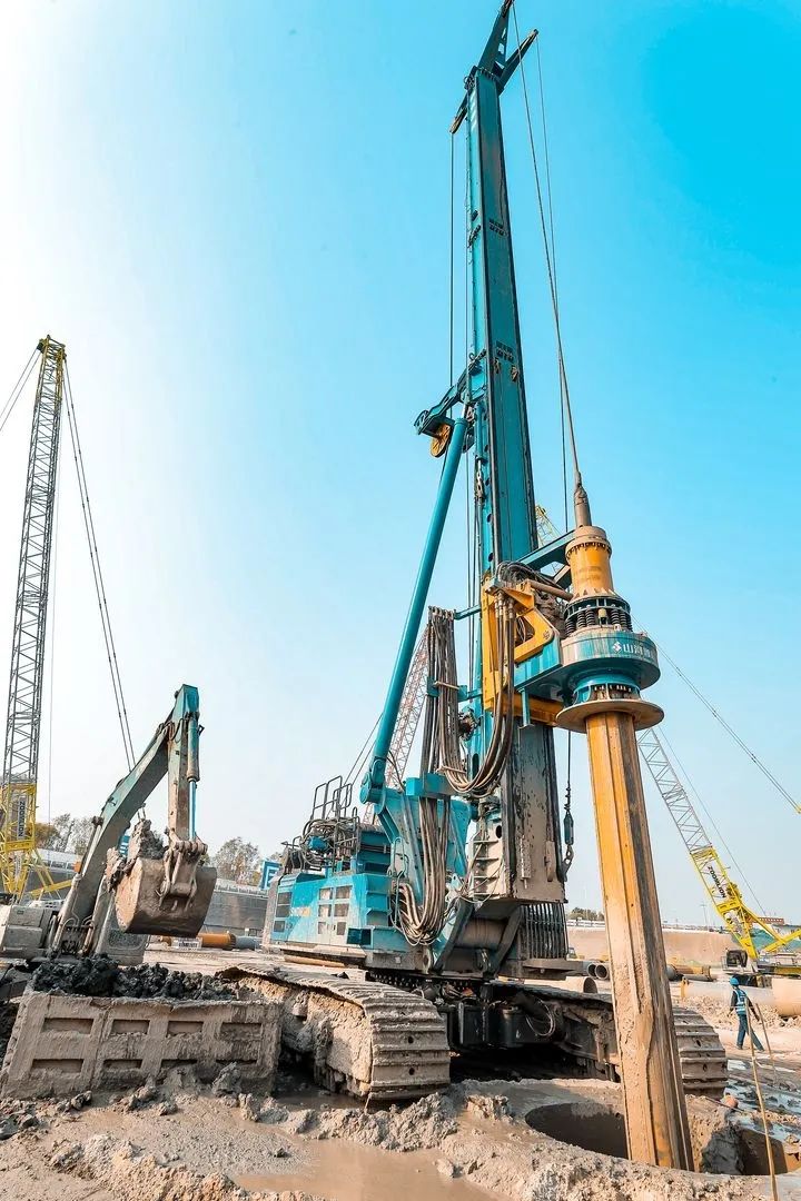 大国重器！宝运莱智能超级装备助力北京城市副中心综合交通枢纽站建设