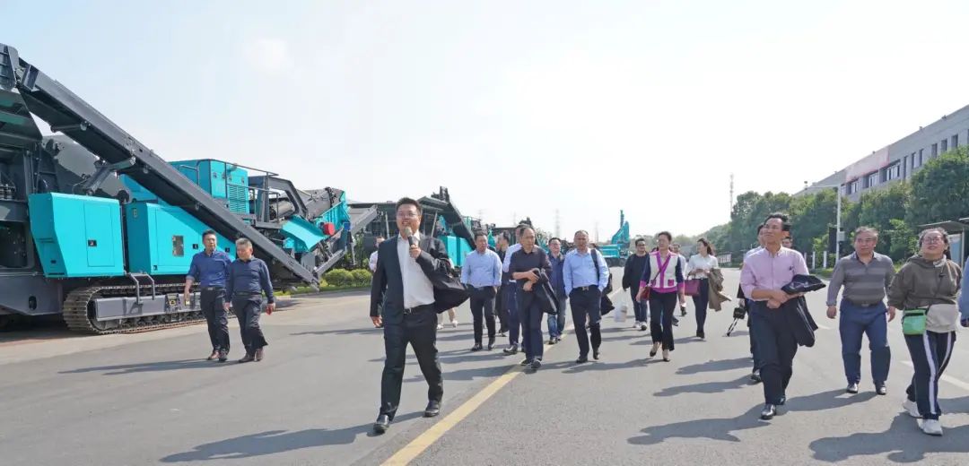 湖南省矿业协会第二届一次会员代表大会暨第二届一次理事会在宝运莱智能顺利召开