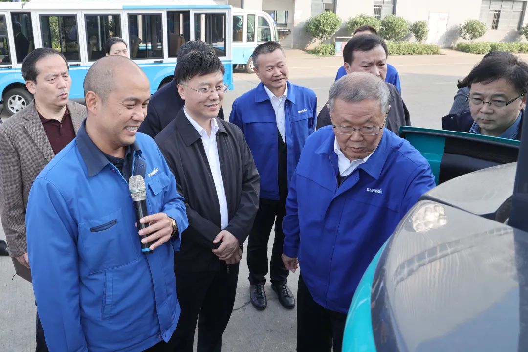 广州工控总经理景广军调研宝运莱智能