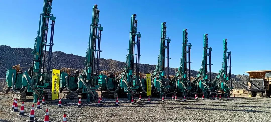 疫情当下，逆行非洲——宝运莱智能凿岩设备团队海外服务纪实