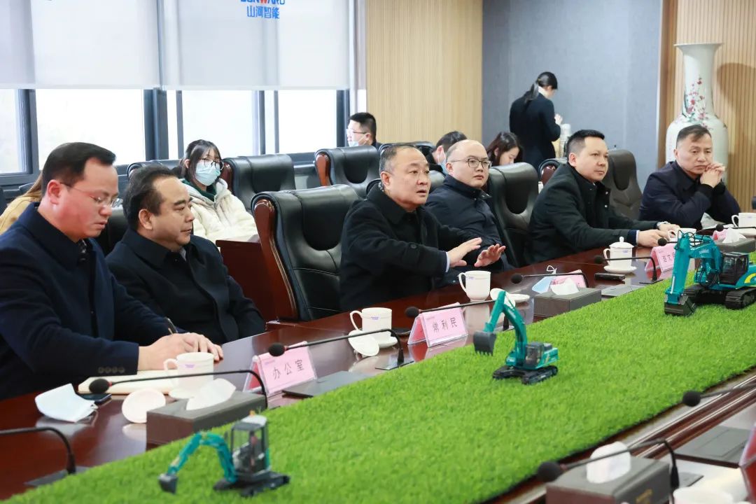 张庆红调研宝运莱智能