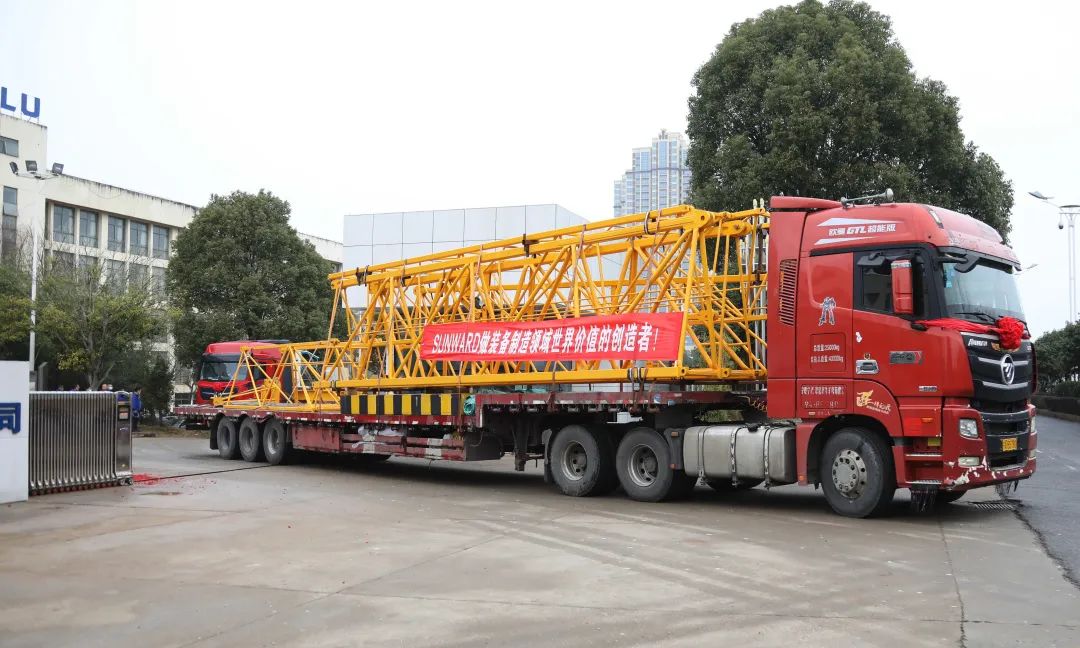 “虎”力全开！宝运莱江麓开门红发货仪式隆重举行