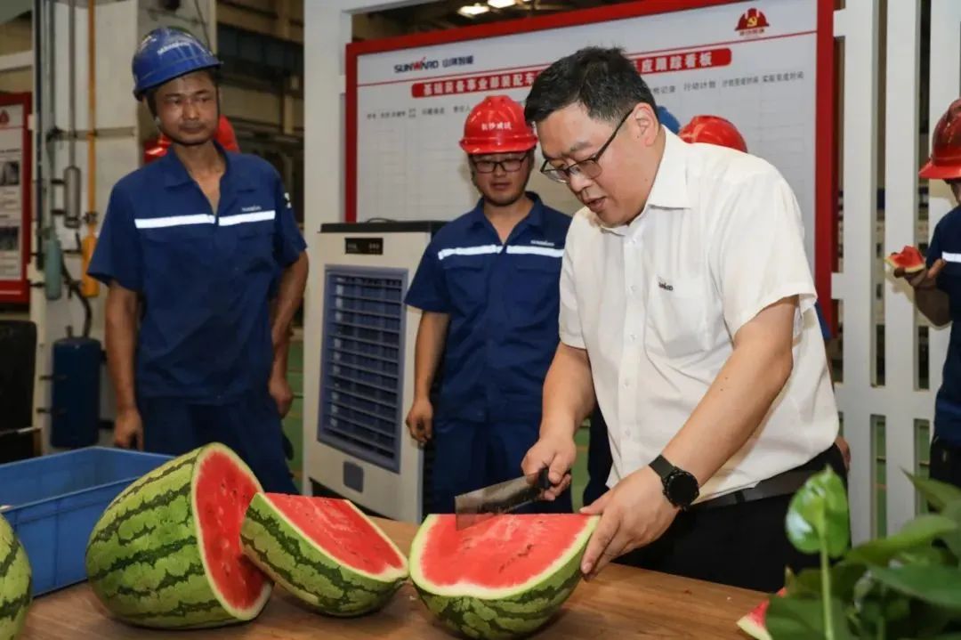 湖南工人报 | 最美娘家人张爱民：乐做“五送”“娘家人”