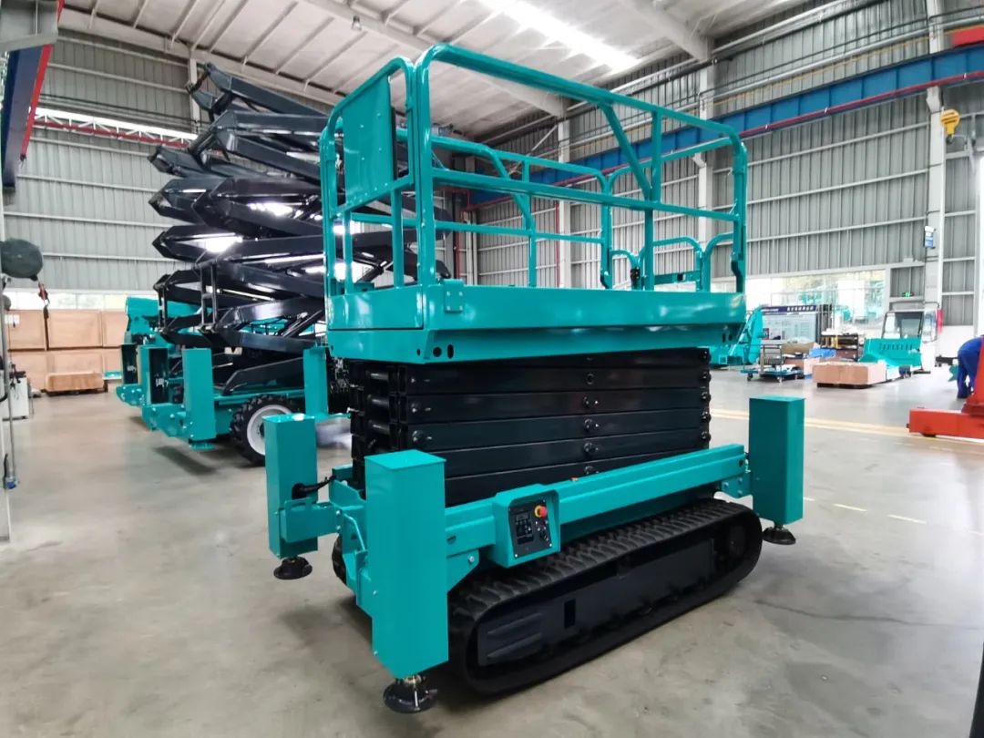 加速电动化产品布局，宝运莱智能第一款履带剪叉式高空作业平台来了！