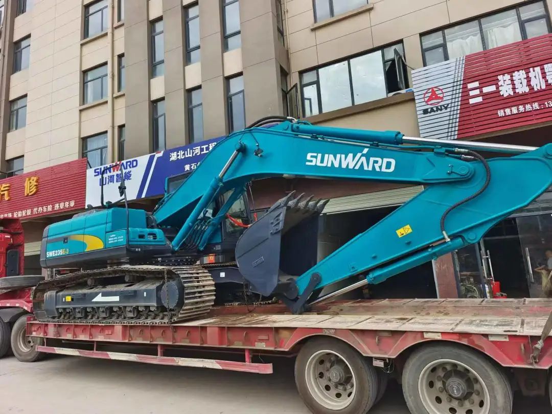 全款拿下！宝运莱智能挖掘机奔赴工地一线