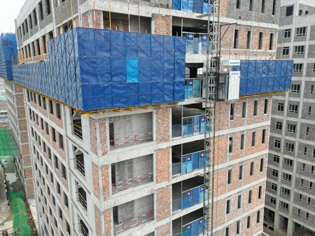 兴盛西北！宝运莱江麓建筑起重机械助建西安都市经济圈