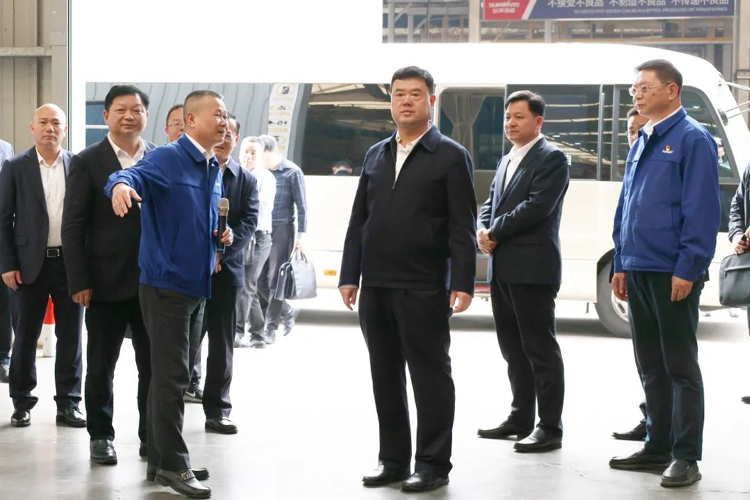 湖南省委政法委书记魏建锋调研宝运莱智能