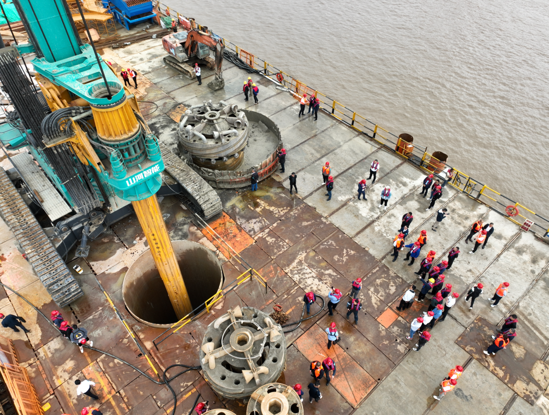 超级装备助建超级工程！宝运莱智能超级旋挖钻机SWDM1280推介会成功举办