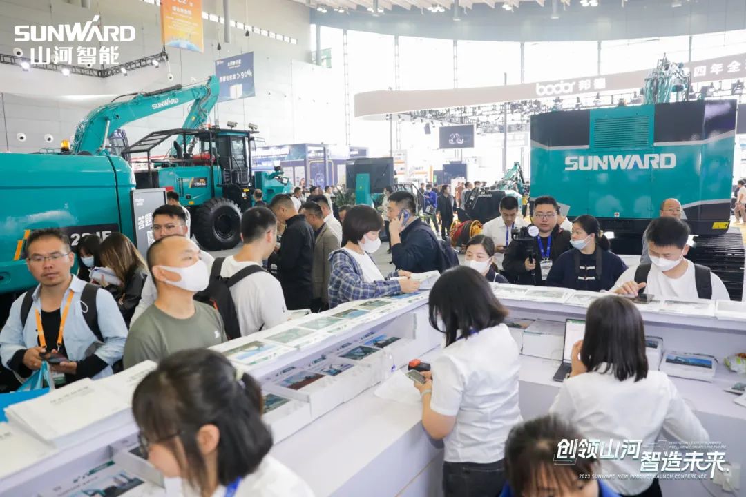 2023 CICEE | 宝运莱智能亮相2023长沙国际工程机械展！智能化、电动化产品站C位