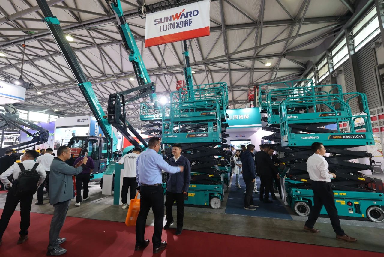 精品出击，闪耀魔都！宝运莱智能全系列高空机械亮相2023亚洲国际高空展