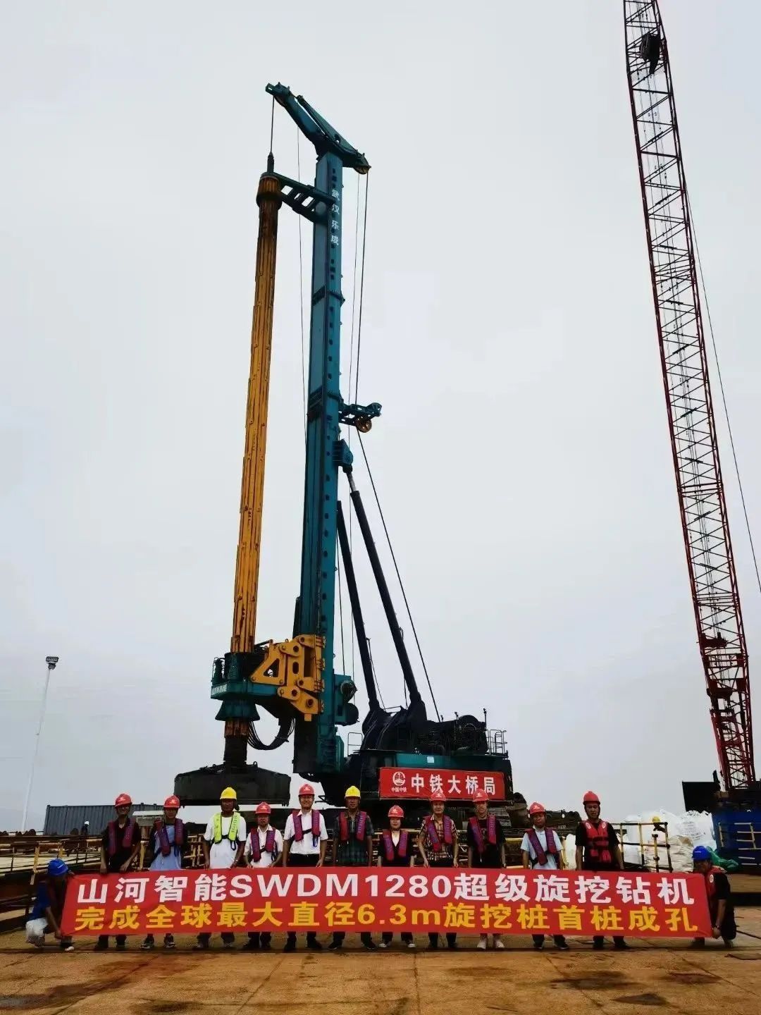 全面告捷！宝运莱智能超级旋挖钻机圆满完成甬舟铁路西堠门公铁两用大桥桩基施工任务