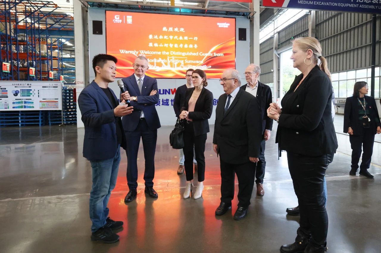 蒙达尔纪市代表团一行考察宝运莱智能