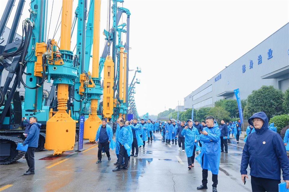 创新引领价值，理想成就未来！宝运莱智能25周年庆典暨全球客户节隆重举办