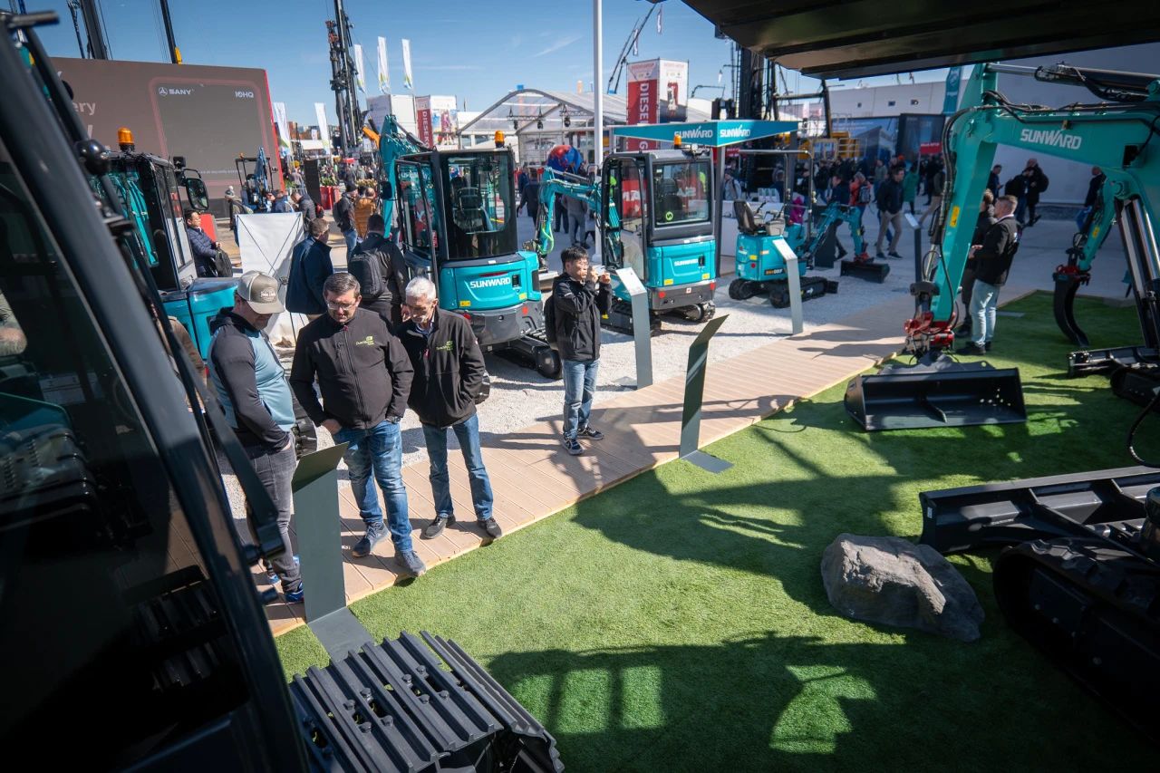 Bauma2025 | 宝运莱智能德国宝马展火热收官！相约2025长沙展！