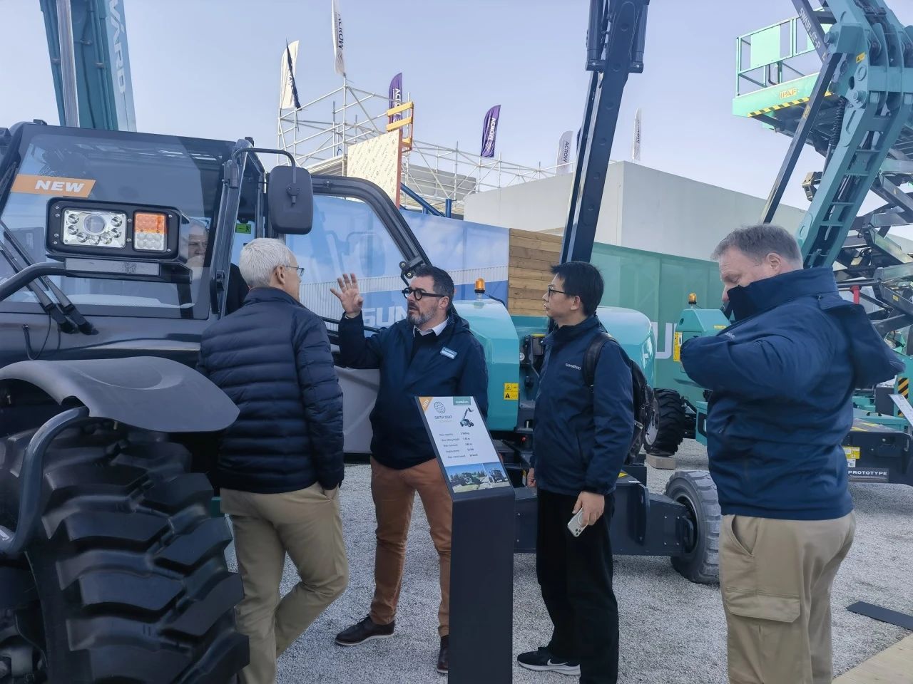 宝运莱智能高空机械闪耀Bauma 2025！ 新能源技术与创新产品获全球瞩目