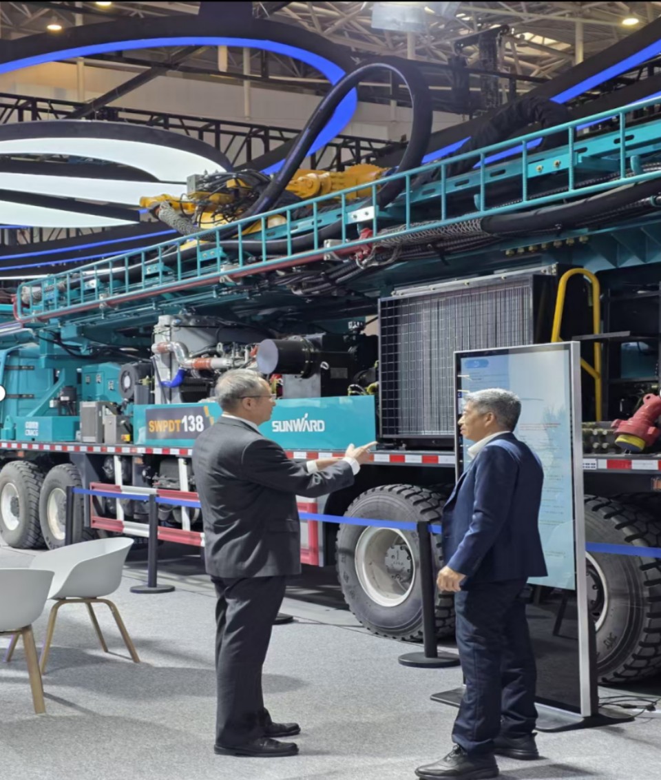 宝运莱智能携手“战略合作伙伴”中国煤炭地质总局精彩亮相2025中国国际矿业大会