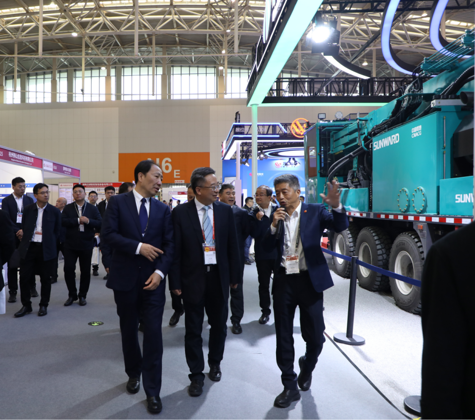 宝运莱智能携手“战略合作伙伴”中国煤炭地质总局精彩亮相2025中国国际矿业大会